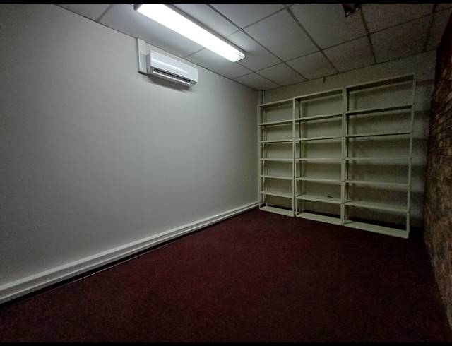 402M² WAREHOUSE FOR SALE IN VANDERBIJLPARK CE 6